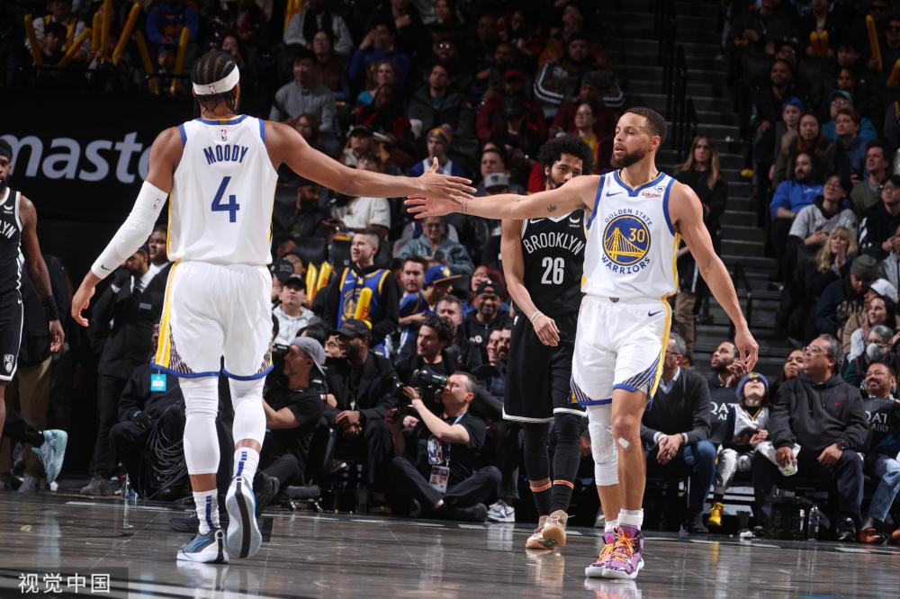 西的比赛中 西的比赛中